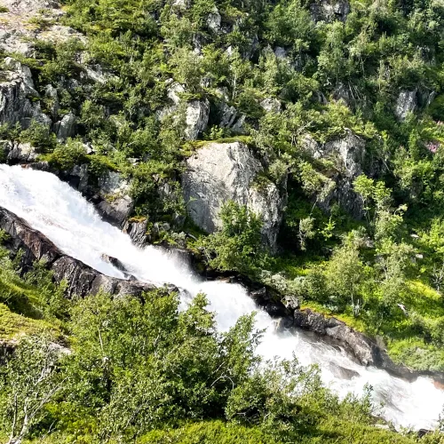 Hivjufossen